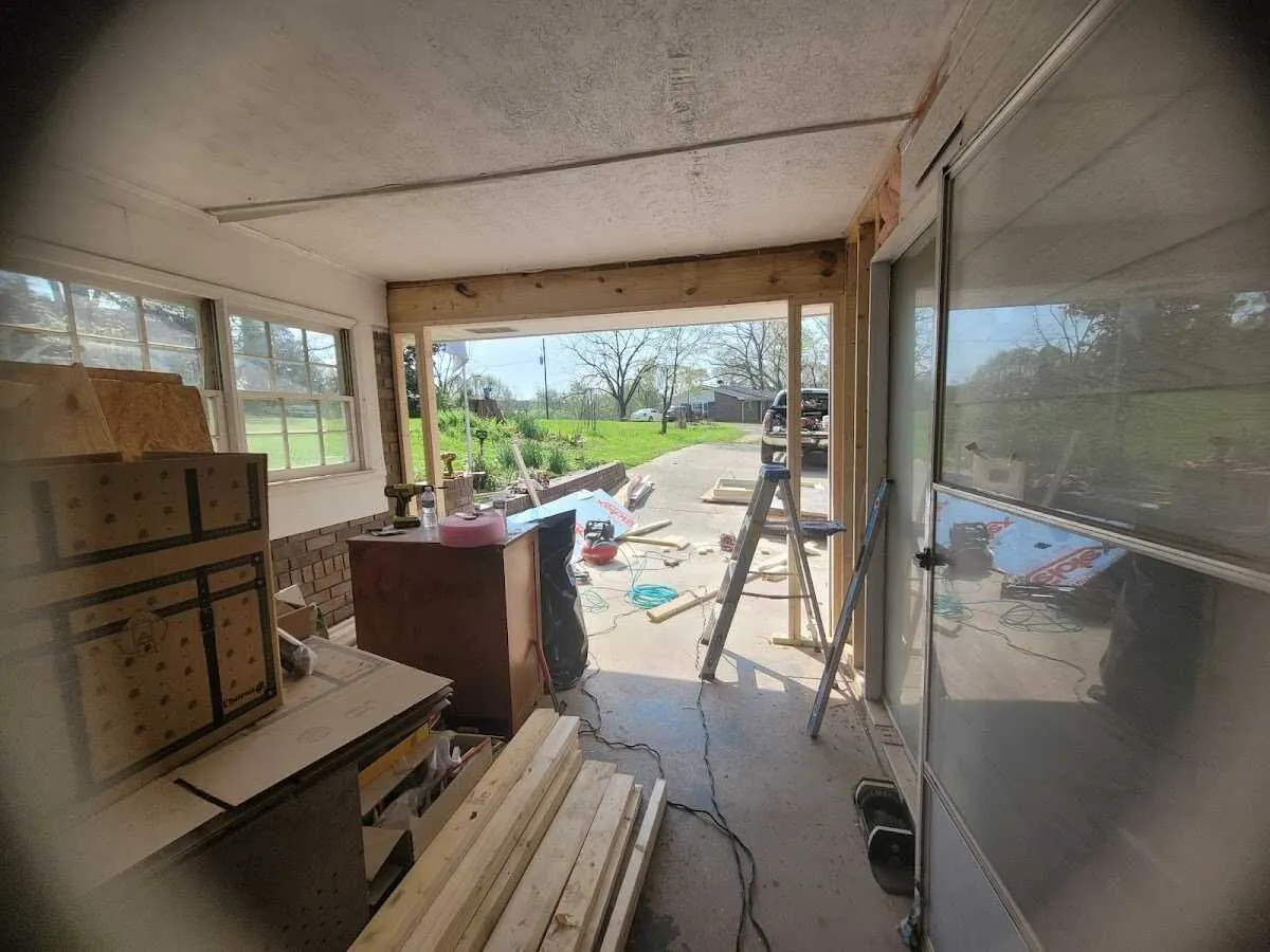 Air movers and dehumidifier for Water Mitigation Services in Fort Lewis